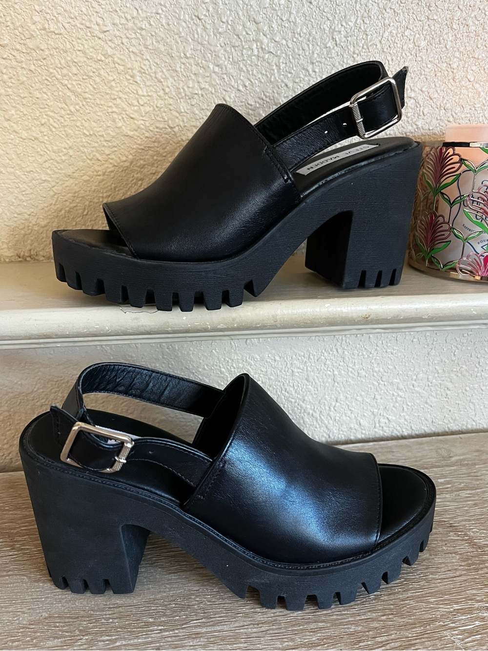 Steve Madden Sunnyside Lug Sole Peep Toe Sandals Women’s Size 7.5
